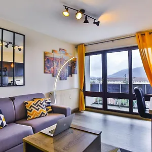 https://empire-pearl-new-york-signature-annemasse.hotels-rhonealpes.com