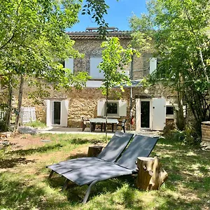 https://appartement-avec-jardin-au-calme.fr-provencehotel.com